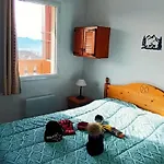 Vue Panoramique - Confortable - Piscine - Randonnees - Skis
