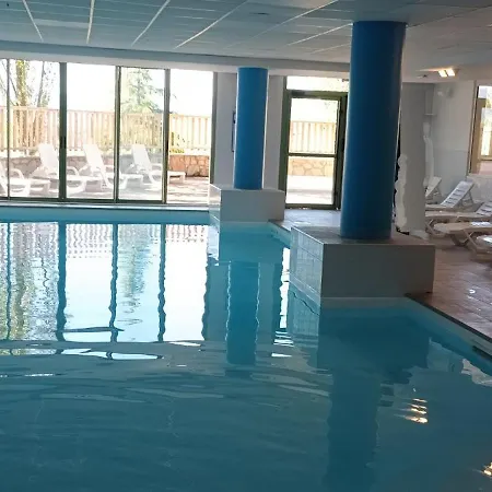 Vue Panoramique - Confortable - Piscine - Randonnees - Skis *